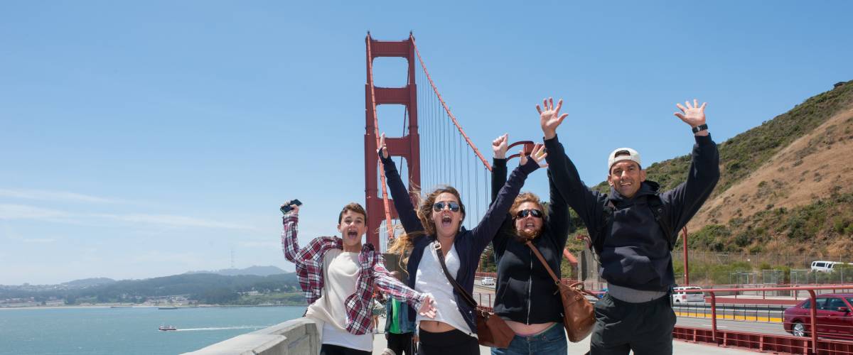 Family in front of Golden Gate Bridge
