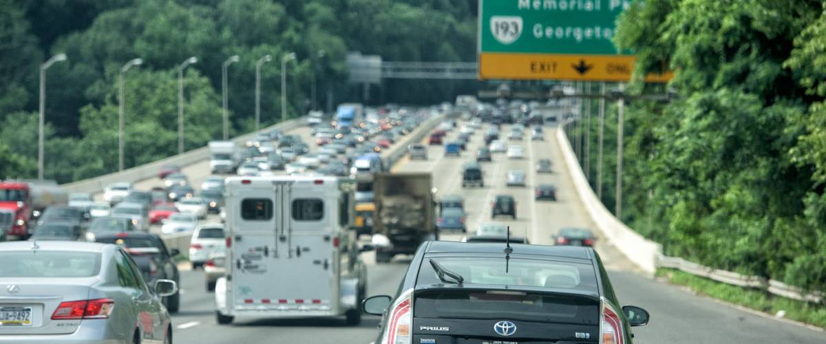 WASHINGTON, USA JUNE, 22 2015 Maryland to Washington heavy car traffic Congested highway