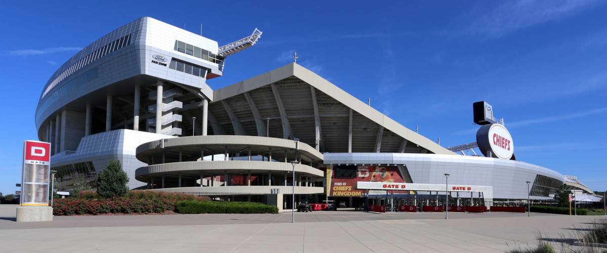 KANSAS CITY, MO, USA - SEPTEMBER 30: The exterior of Arrowhead Stadium in Kansas City, Missouri on September 30, 2017. Arrowhead Stadium is home to the Kansas City Chiefs of the NFL.