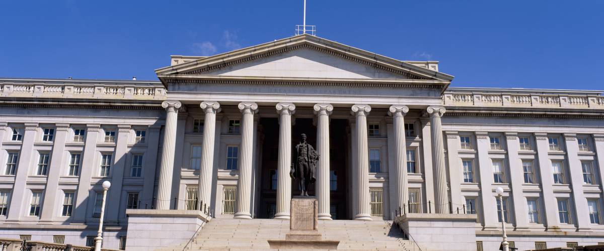 U.S. Department of Treasury with statue of Alexander Hamilton, Washington DC