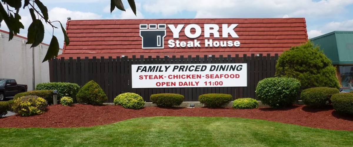 The sole remaining York Steak House -- in Columbus, Ohio