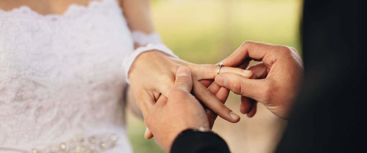 wedding rings exchange
