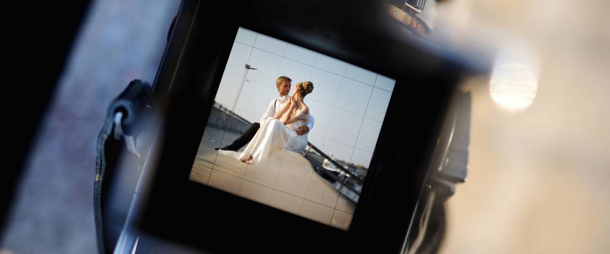 Shooting a wedding with a vintage oldschool camera