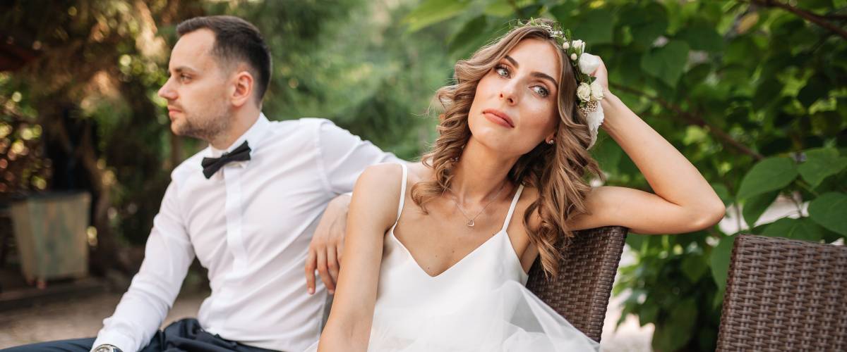 bride and groom melancholy