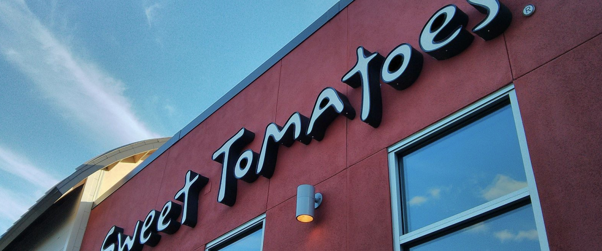 sweet tomatoes restauarnt storefront