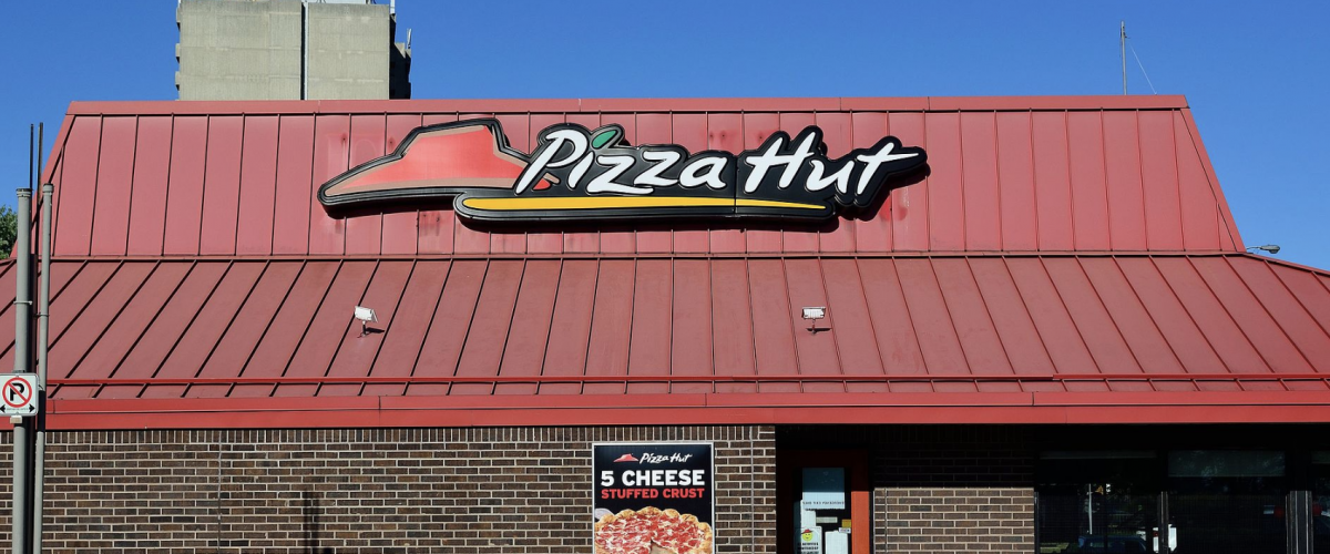 pizza hut restaurant