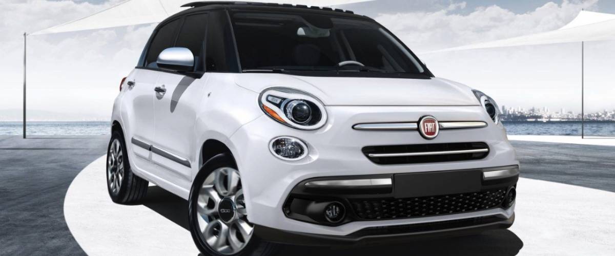 White Fiat 500L