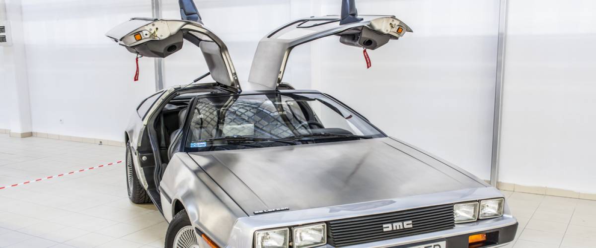 delorean car